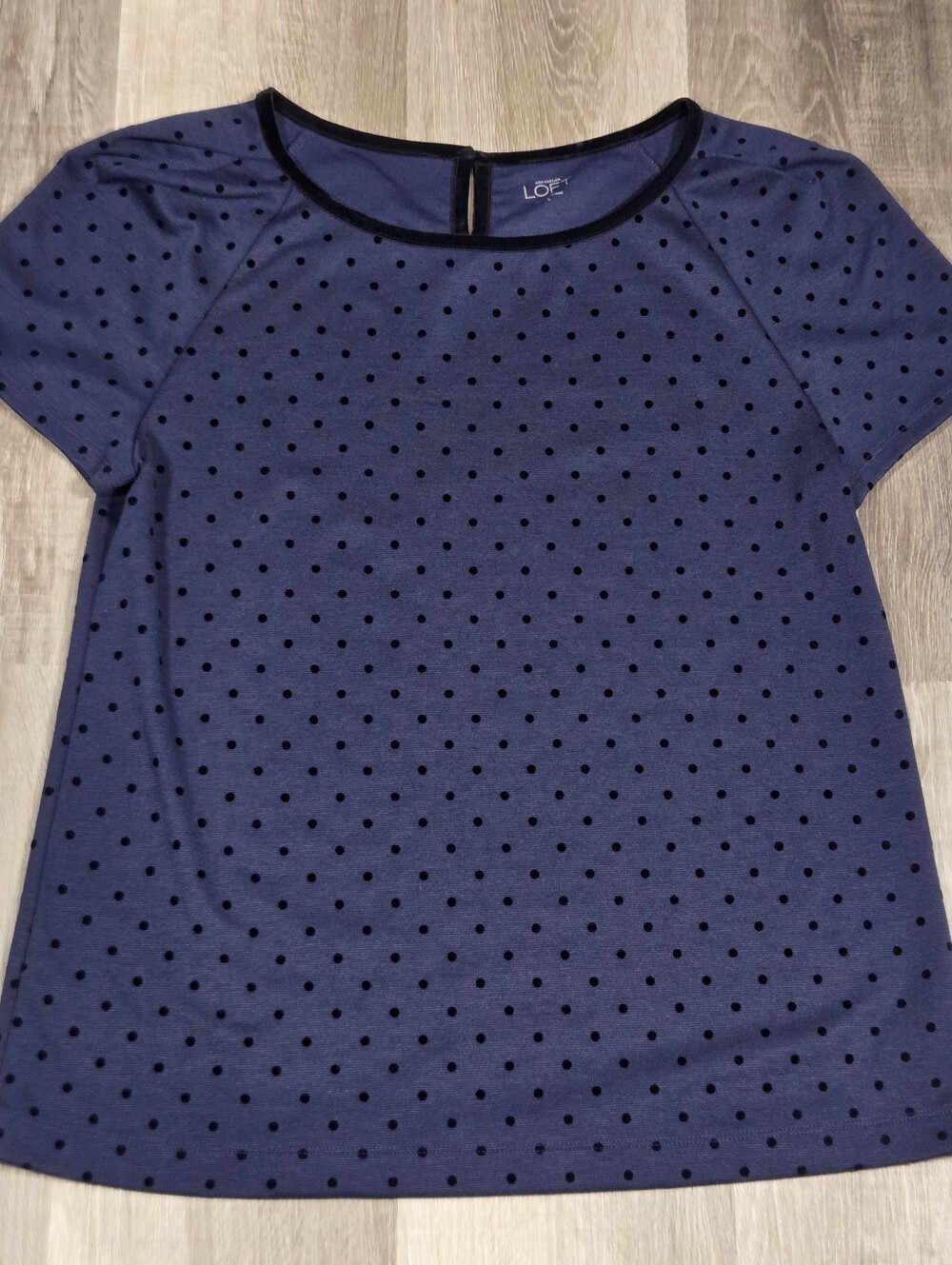 Ann Taylor LOFT Womens L Pullover Knit Top Navy Blue w/ Black Velvet Polka Dots
